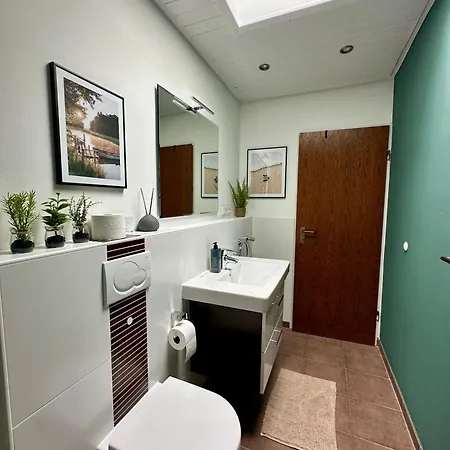 شقة Panoramaapartment Mit Terrasse فولدا