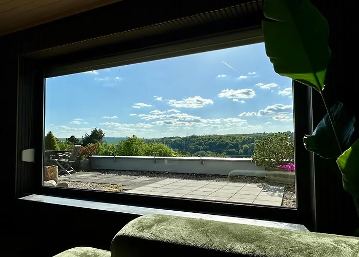 Panoramaapartment Mit Terrasse פולדה